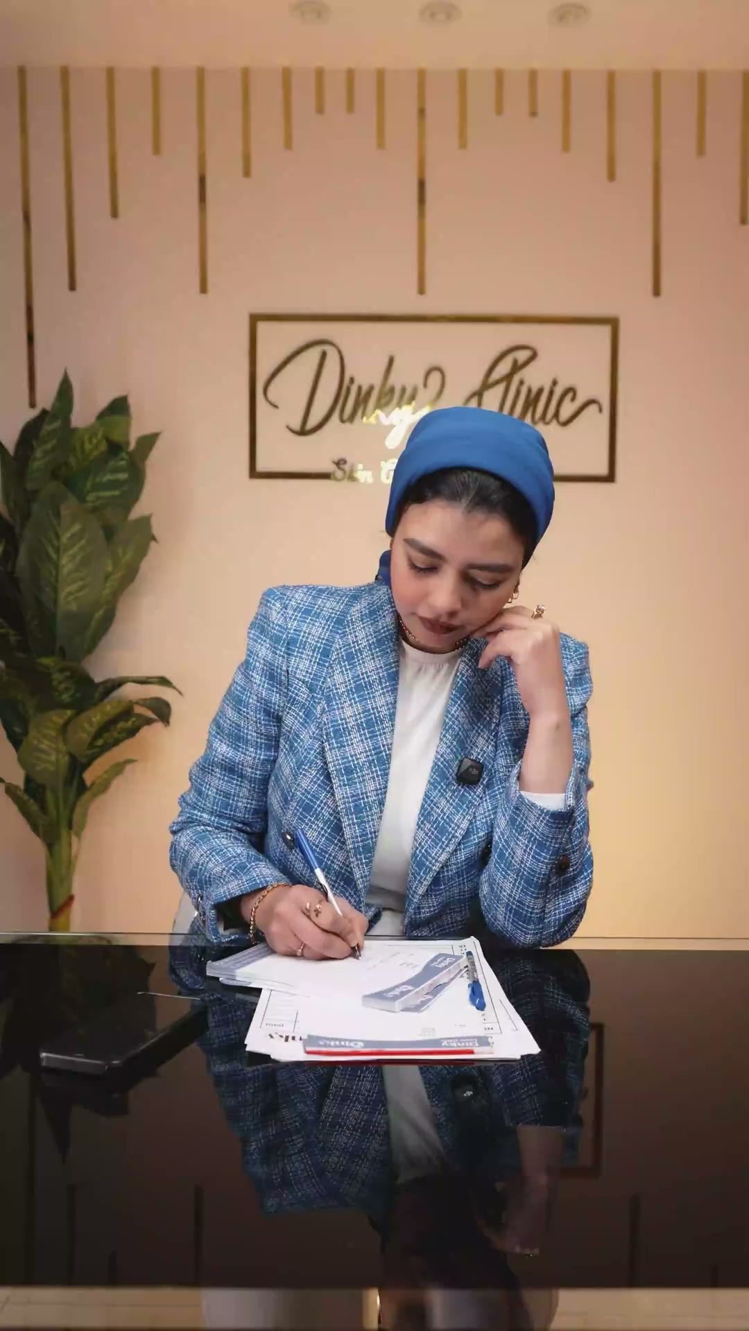 فيديو Dinky 17